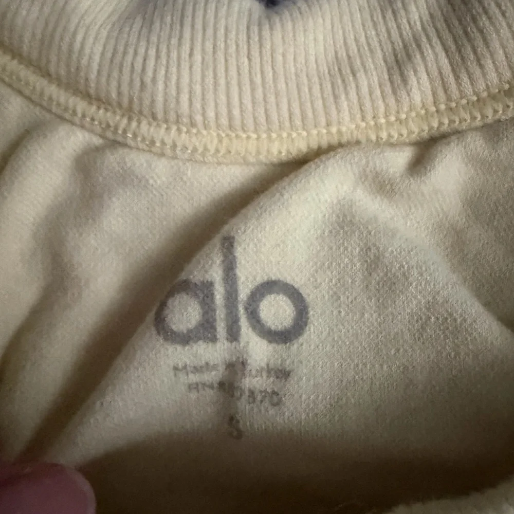 ALO Yoga Pale Yellow Crewneck Sweatshirt